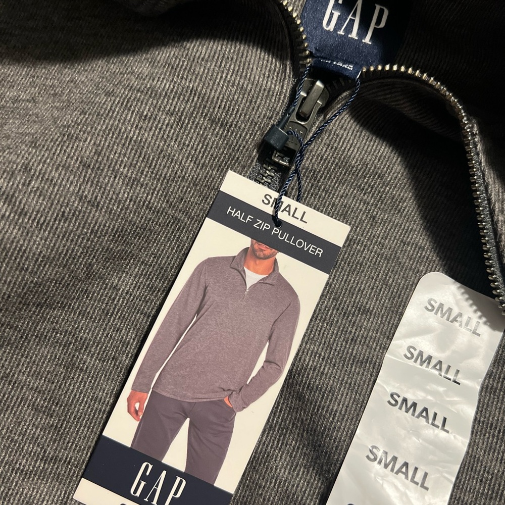 GAP Men's Gray Half Zip Sweater